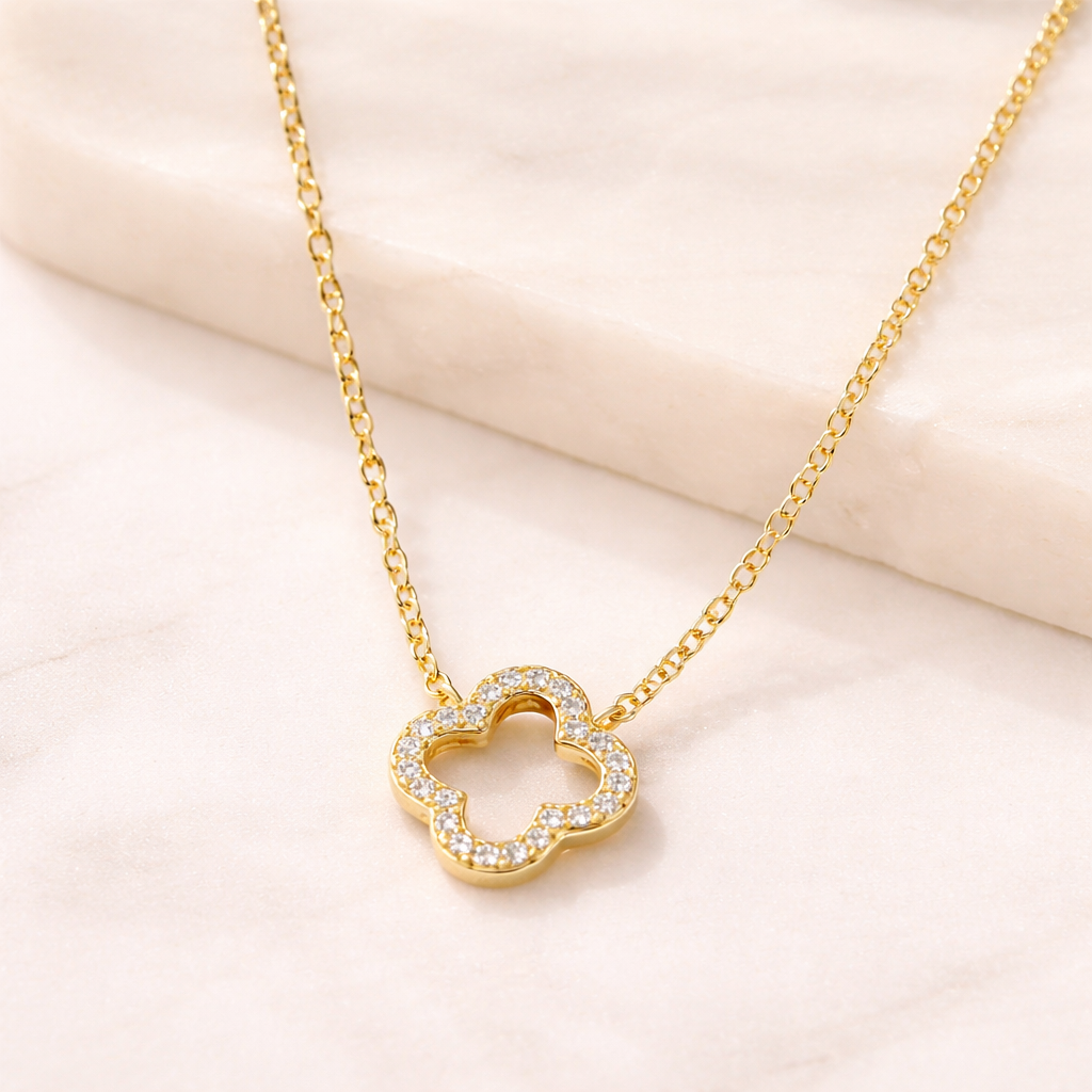 Clover Pendant Necklace