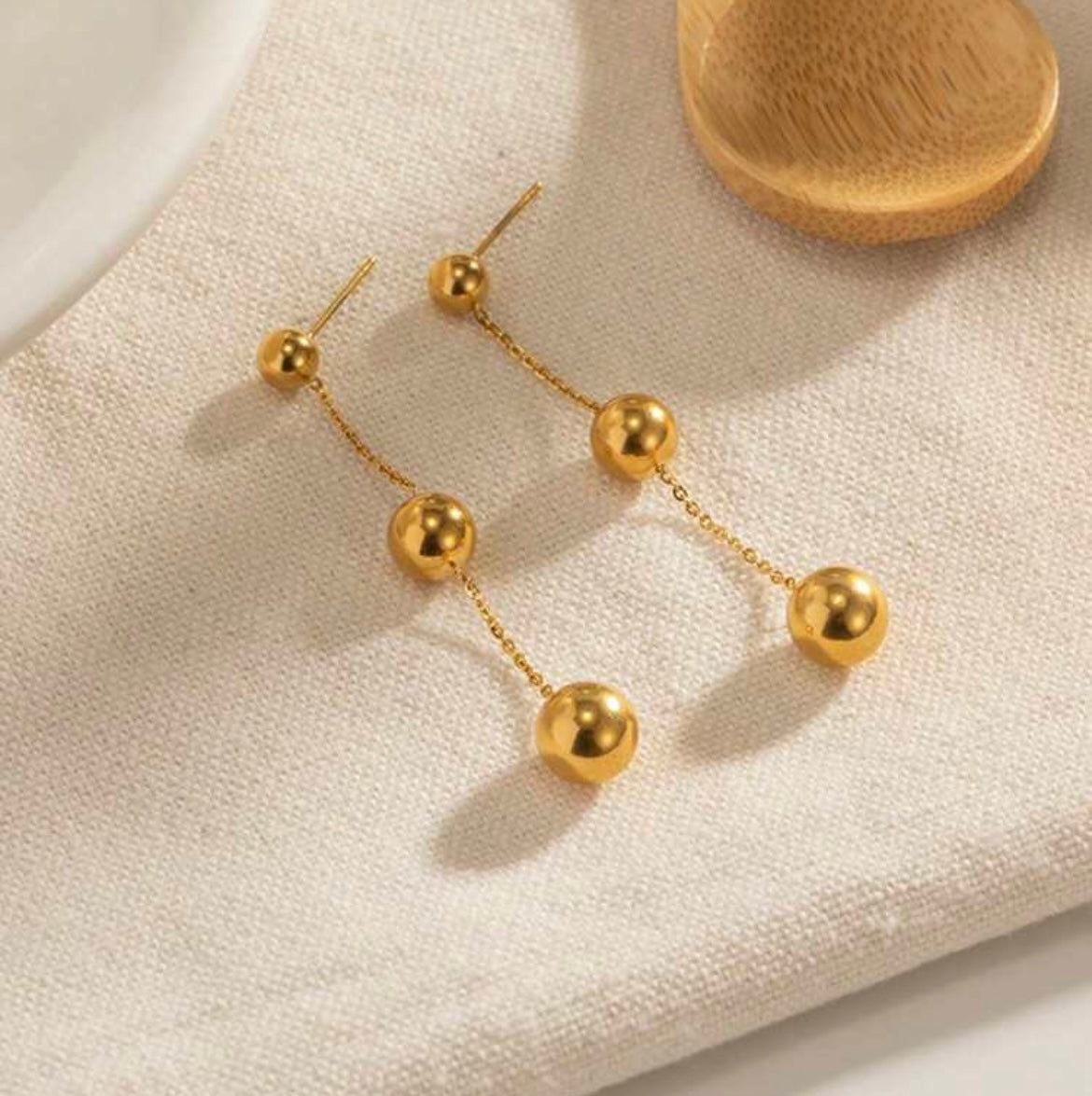 Sphere earrings