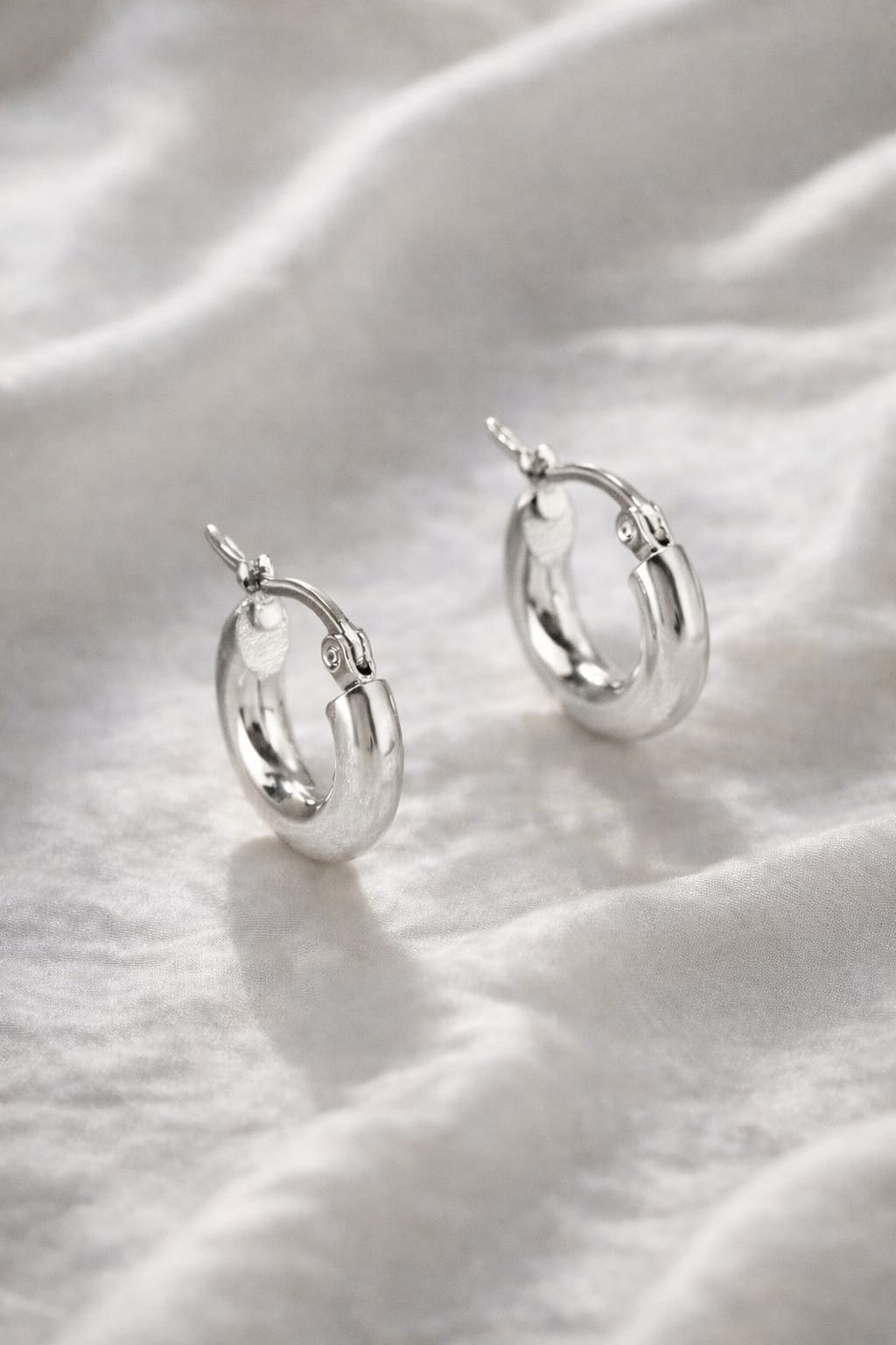 Lola Gold Hoop Earring