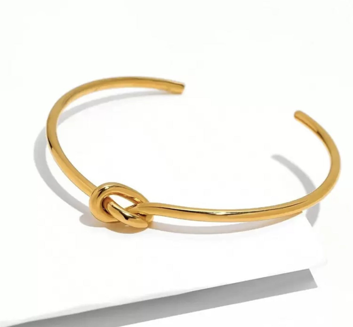 Minimalist Knot Bracelet